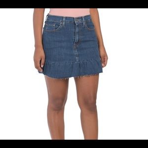 Levi’s ruffle skirt